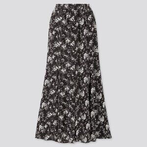 Uniqlo Long Floral Black Rayon Skirt